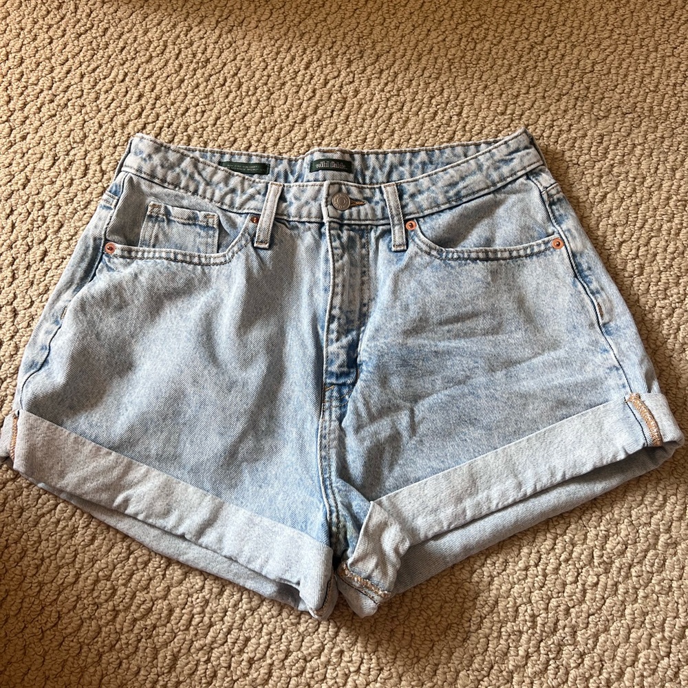 Women’s roll-up high rise denim baggy shorts